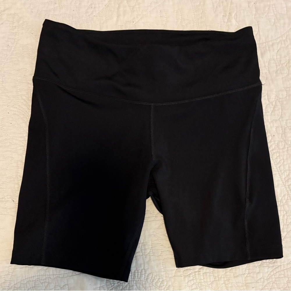 Nike Black Biker Shorts | Size M